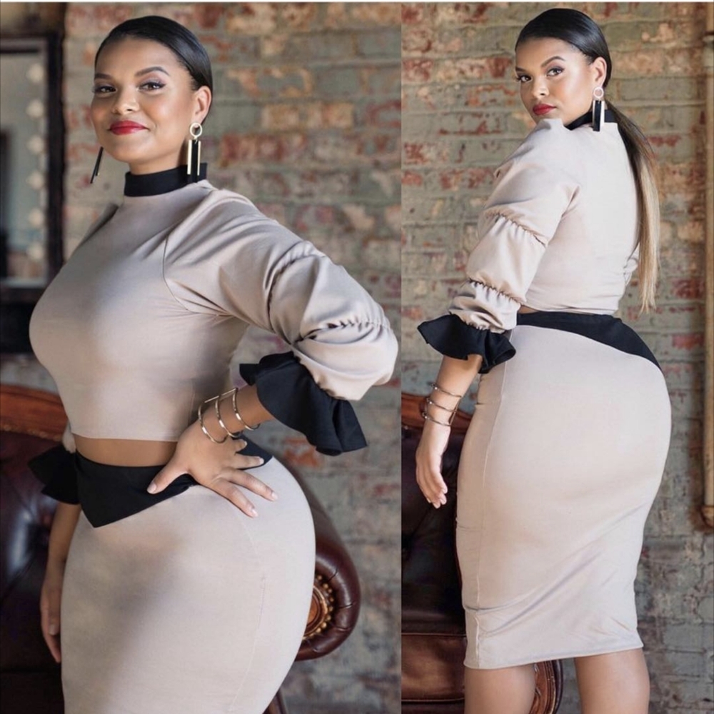 RUE 107 crop top with ruched sleeves